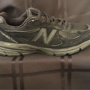 New Balance 990 Men's Sneakers 9D Black Suede Athletic Shoes